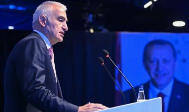 BAKAN ERSOY: 'TURİZM GELİRLERİNDE YÜZDE 109 ARTIŞ SAĞLADIK'