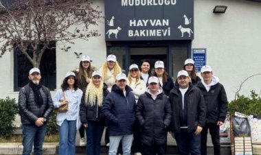 DOUBLETREE BY HILTON İSTANBUL MODA’DAN PATİLİ DOSTLARA ANLAMLI ZİYARET