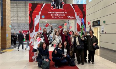 FRAPORT TAV ANTALYA HAVALİMANI’NDA 23 NİSAN’A ÖZEL RENKLİ KARŞILAMA