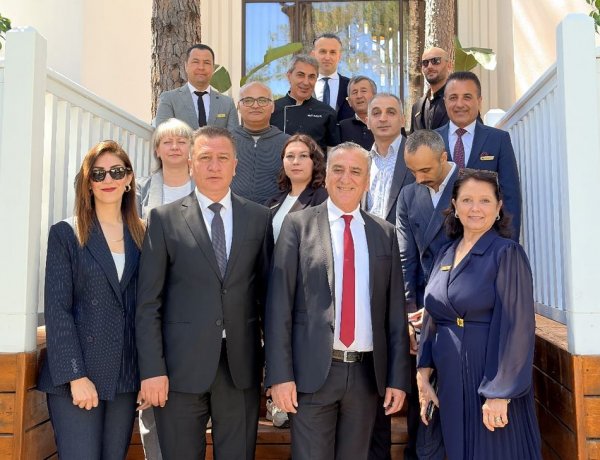 KEMER’DE SEZON HEYECANI: SİU COLLECTION KAPILARINI AÇTI!