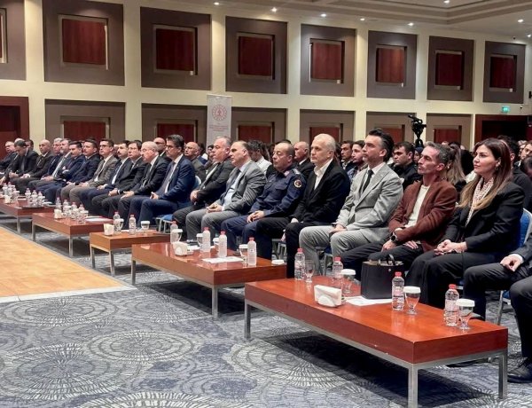 ÇANAKKALE TURİZMİNİN YOL HARİTASI ÇİZİLİYOR: ÇARO MASTER PLAN ÇALIŞTAYI’NDA YERİNİ ALDI!