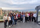 ANTALYA’DA TURİZM HABERCİLİĞİNİN RENGİ DEĞİŞİYOR: SAYILAR DEĞİL HİKÂYELER KONUŞULDU