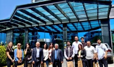TURİZMİN GENÇ YETENEKLERİ RADISSON BLU HOTEL DİYARBAKIR’DA SEKTÖRLE BULUŞTU