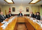 BAKAN ERSOY SEKTÖR TEMSİLCİLERİ İLE BİR ARAYA GELDİ: MASADA KONAKLAMA VERGİSİ VARDI!