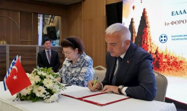 BAKAN ERSOY VE YUNAN MEVKİDAŞI MENDONİ'DEN KAPADOKYA'DA YENİ DİYALOG HAMLESİ