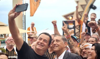 ANTALYA'DA PREMIER LİG COŞKUSU: ACUN ILICALI HULL CITY TARAFTARLARINI KEMER'DE AĞIRLADI!