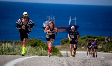 ULUSLARARASI BOZCAADA YARI MARATONU 1300 SPORCUNUN KATILIMIYLA GERÇEKLEŞTİ