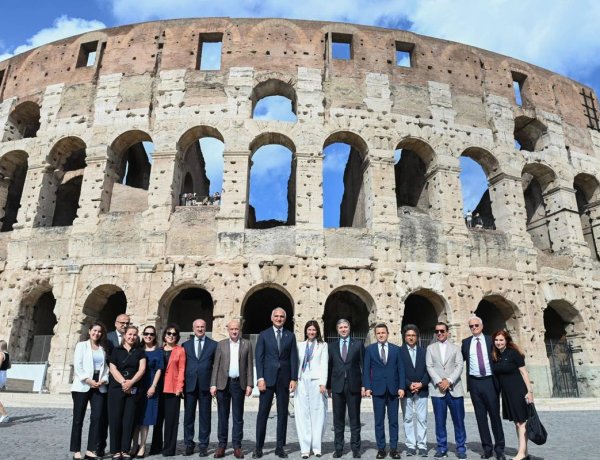 ROMA’NIN KALBİ KOLEZYUM’DA TARİHİ TANITIM: ÇANAKKALE VE TROYA İÇİN YENİ BİR DÖNEM BAŞLIYOR