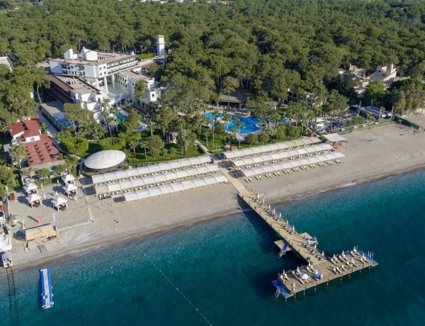 CORAL’IN ÖDÜLLÜ OTELİ SEZONA YENİLENEREK GİRDİ