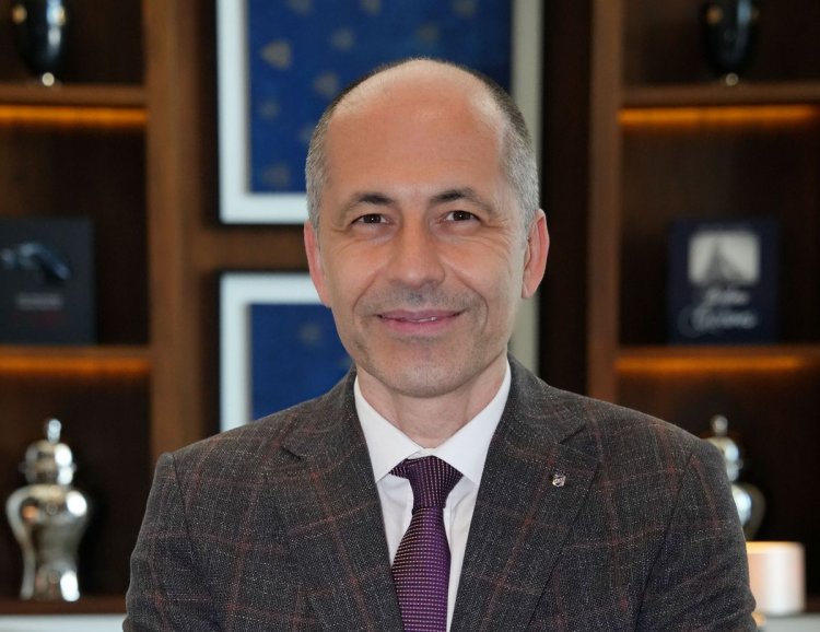 HİLTON İSTANBUL BOMONTİ’NİN YENİ OTEL MÜDÜRÜ ÖZGÜR METE ALTAY OLDU