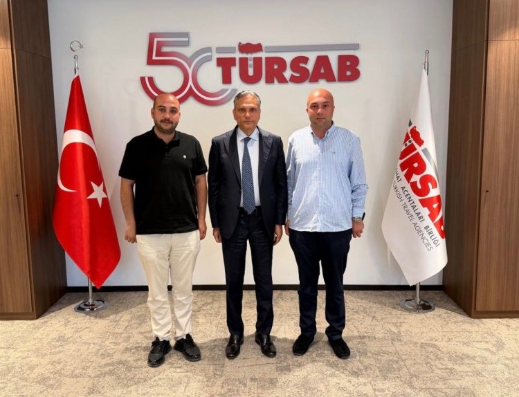 TÜRSAB BAŞKANI FİRUZ BAĞLIKAYA, ELAZIĞLI TURİZMCİLERLE BÖLGE TURİZMİNİN GELECEĞİNİ GÖRÜŞTÜ