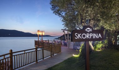 BODRUM’DA GÜN BATIMINA KARŞI DENİZ ÜRÜNLERİ KEYFİ: SKORPINA