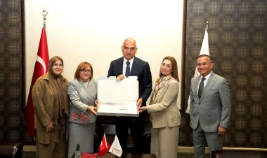 ABD'DEN İADE EDİLEN ZEUGMA MOZAİK PANELİ EVİNE KAVUŞTU