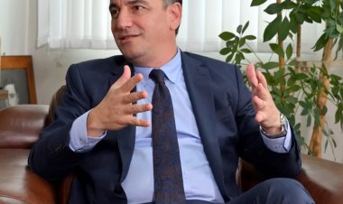 BERKAY BAHAR İLE ANTALYA'NIN GELECEĞİ İÇİN YENİ BİR VİZYON: 'ŞEHRİN FENERİ OLMAK İSTİYORUZ'