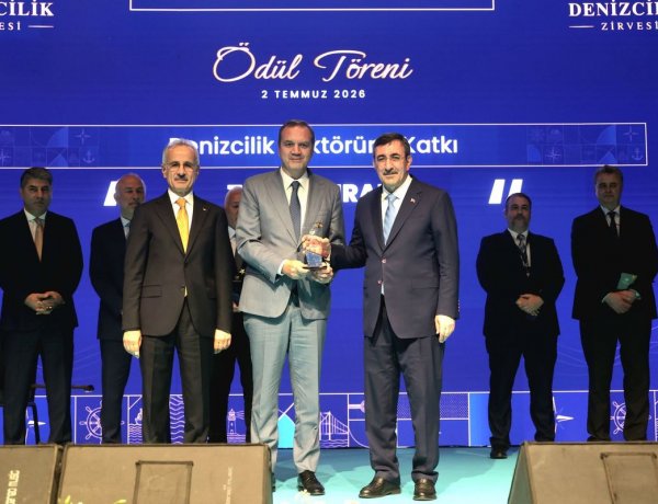 TAMER KIRAN’A 'DENİZCİLİK SEKTÖRÜNE KATKI' ÖDÜLÜ