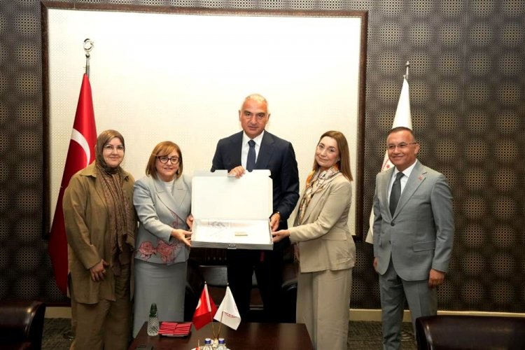 ABD'DEN İADE EDİLEN ZEUGMA MOZAİK PANELİ EVİNE KAVUŞTU
