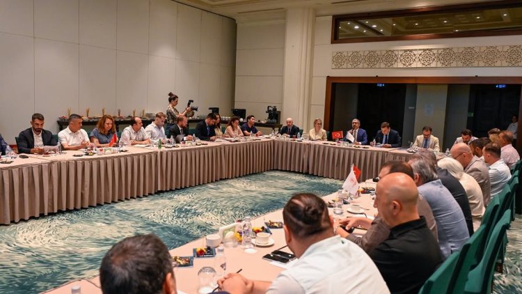ANTALYA’DA BİSİKLET TURİZMİ ZİRVESİ: ‘HEDEF DAHA BÜYÜK PAY ALMAK’