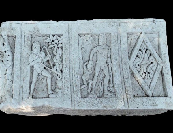 SİDE ANTİK KENTİ’NDE TARİHİ KEŞİF: HERAKLES KAPISI VE 390 METRELİK ANITSAL CADDE GÜN YÜZÜNE ÇIKARILDI