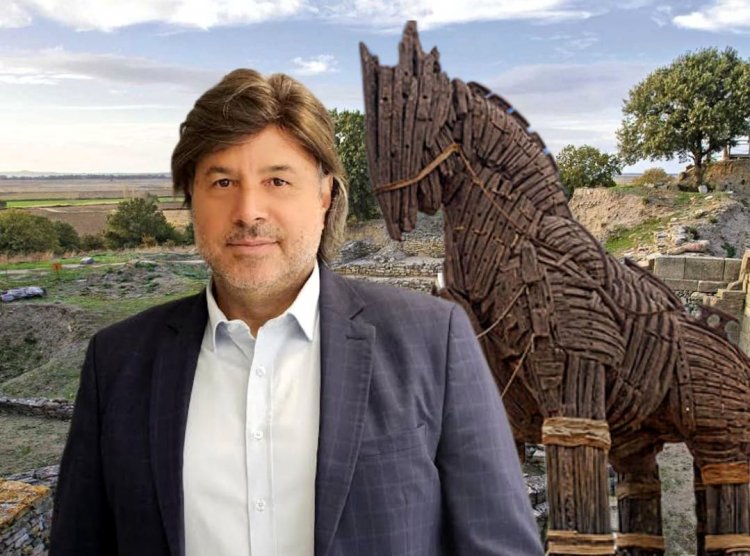 RECEP YAVUZ'DAN 'THE ODYSSEY' ELEŞTİRİSİ: 'DESTANIN BAŞLANGIÇ NOKTASI ÇANAKKALE'DİR'
