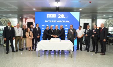 TAV HAVALİMANLARI İZMİR'DE 20.YILINI KUTLUYOR