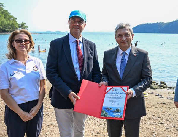 ANTALYA’DA DENİZ BARİYERLERİ VE ÇÖP KAPARLAR HAYATA GEÇİRİLİYOR