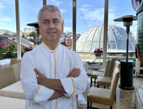 TURİSTLER, OSMANLI SARAY MUTFAĞINA BAYILIYOR
