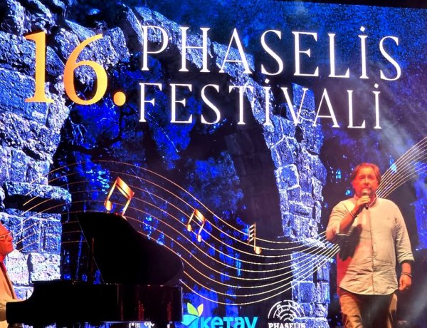 KETAV BAŞKANI VOLKAN YORULMAZ PHASELİS FESTİVALİ’NDE SAHNEYE DAMGA VURDU