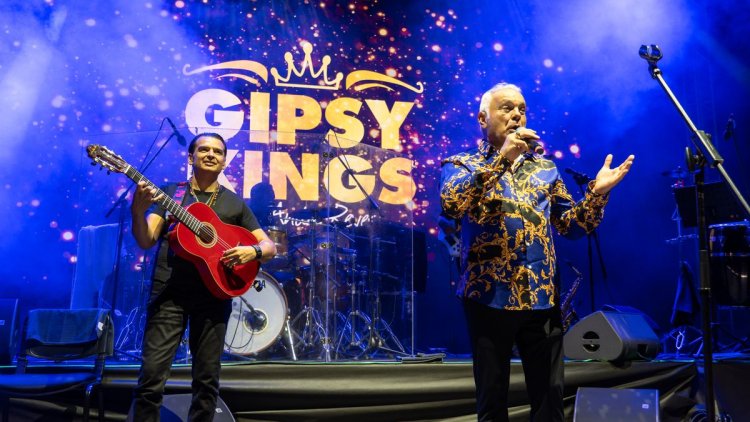ANTALYA AÇIKHAVA’DA GİPSY KİNGS BY ANDRE REYES COŞKUSUSU