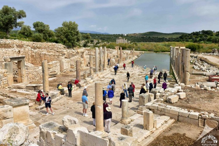 TARİHİN DOKUNDUĞU BAŞKENT: PATARA ANTİK KENTİ VE MİRASI