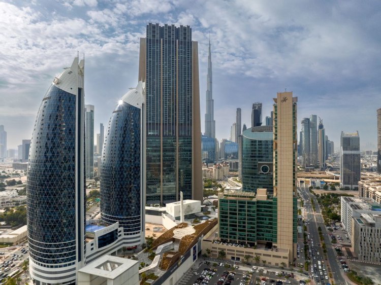 DUBAİ ESKİ GÜNLERİNİ ARIYOR
