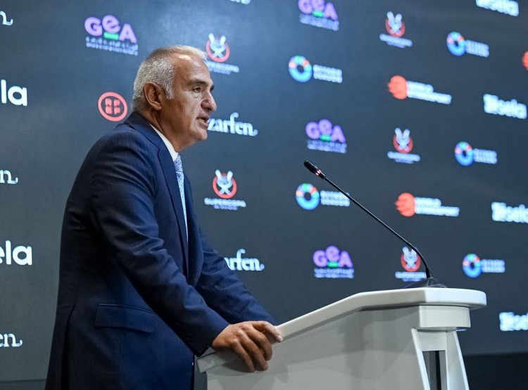 İSPANYA SÜPER KUPASI İSTANBUL’A GELİYOR! FUTBOLUN DEVLERİ TÜRKİYE’DE SAHNE ALACAK