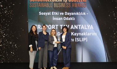 FRAPORT TAV ANTALYA HAVALİMANI’NIN İNSAN ODAKLI SOSYAL SÜRDÜRÜLEBİLİRLİK ÇALIŞMALARINA ÖDÜL