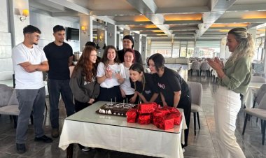 ÇOMÜ DARDANOS HOTEL’DE STAJYER ÖĞRENCİLERE ANLAMLI VEDA