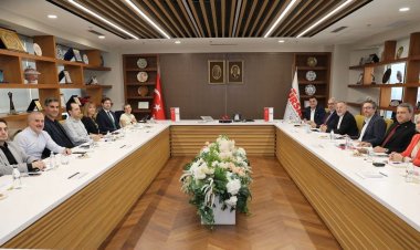TÜRSAB VE İBB’DEN İSTANBUL TURİZM TAŞIMACILIĞI İÇİN KRİTİK ZİRVE