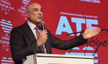 FETTAH TAMİNCE: 'YENİ BİR VİZYONA VE HİKAYEYE İHTİYAÇ VAR!'