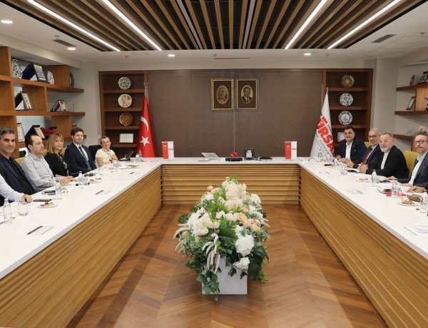 TÜRSAB VE İBB’DEN İSTANBUL TURİZM TAŞIMACILIĞI İÇİN KRİTİK ZİRVE