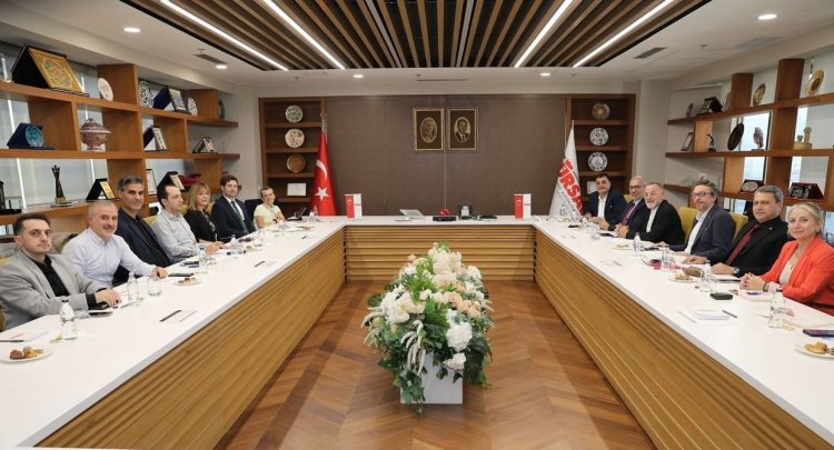TÜRSAB VE İBB’DEN İSTANBUL TURİZM TAŞIMACILIĞI İÇİN KRİTİK ZİRVE